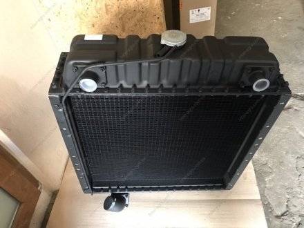 Фото 1 - радиатор водяного охлаждения Т-150, ЕНИСЕЙ (5-ти рядный) (г. Оренбург) Оренбургский радиатор 150У.13.010-3 Радиатор водяного охлаждения Т-150, ЕНИСЕЙ (5-ти рядный) (г. Оренбург) Оренбургский радиатор 150У.13.010-3 (фото 1)