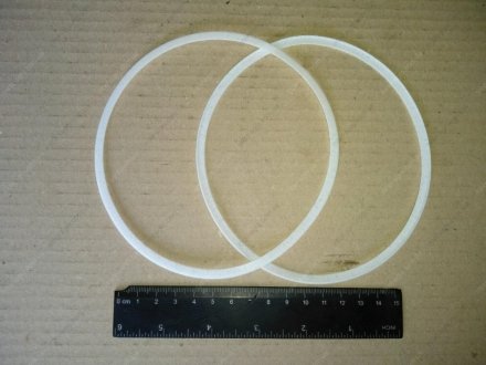 Кольцо фторопластовое уплотнения газового стыка (гильзы) КАМАЗ RU 740.1024031 (фото 1)