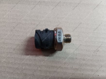 Фото 1 - выключатель пневматический сигнала торможения (ВП-125) с байонетным разъёмом ПенЗА 6052.3829-01 Выключатель пневматический сигнала торможения (ВП-125) с байонетным разъёмом ПенЗА 6052.3829-01 (фото 1)