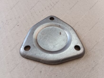 Крышка люка крышки распред. шестерен Д-240, 243, 245 (ММЗ) Минский Моторный Завод 240-1002062