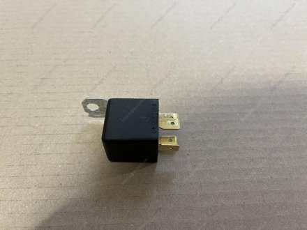 Фото 1 - реле 75.3777-10 4-х конт. с кронштейном ГАЗ (4103) (АВАР) АВАР, г. Псков 75.3777.000-10 Реле 75.3777-10 4-х конт. с кронштейном ГАЗ (4103) (АВАР) АВАР, г. Псков 75.3777.000-10 (фото 1)