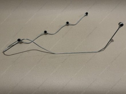 Фото 1 - трубка дренажная КАМАЗ ЕВРО правая (КАМАЗ) КамАЗ, Набережные Челны 740.11-1104370-10 Трубка дренажная КАМАЗ ЕВРО правая (КАМАЗ) КамАЗ, Набережные Челны 740.11-1104370-10 (фото 1)