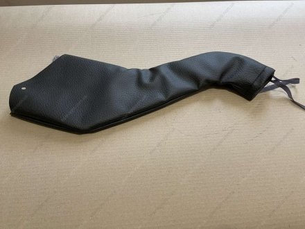 Чехол КАМАЗ кулисы (рычага КПП) черный кож. зам. (пр-ва КАМАЗ) КамАЗ, Набережные Челны 5320-5112064 (фото 1)