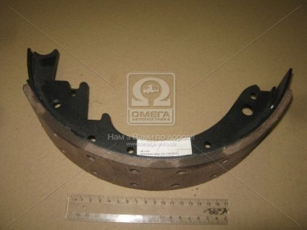 Колодка тормозная ЗИЛ 5301 задняя длинная в сборе (клепанная) DETALKA 5301-3502092