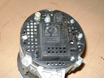 Фото 1 - генератор МТЗ 80, 82, Т-150КС 28В 1кВт додатк. вивід (Радіохвиля) Радиоволна ГРУПП, г. Гродно Г994.3701-1 Генератор МТЗ 80, 82, Т-150КС 28В 1кВт додатк. вивід (Радіохвиля) Радиоволна ГРУПП, г. Гродно Г994.3701-1 (фото 1)