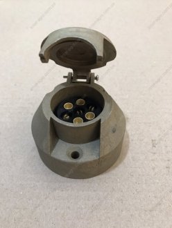 Розетка соединение с электроцепями прицепа МТЗ (Беларусь) Минский Электромеханический завод Р7-2 (фото 1)