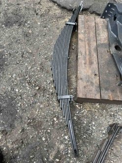 Фото 1 - рессора задняя МАЗ, прицеп, полуприцеп 12-лист. (ЧМЗ) ЧМЗ г. Чусовая 8378-2912012-01 Рессора задняя МАЗ, прицеп, полуприцеп 12-лист. (ЧМЗ) ЧМЗ г. Чусовая 8378-2912012-01 (фото 1)