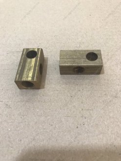 Фото 1 - тройник трубопроводов тормозов задн. 53,66 ГАЗ 51-3506033 Тройник трубопроводов тормозов задн. 53,66 ГАЗ 51-3506033 (фото 1)