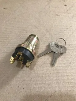 Замок зажигания КАМАЗ, МАЗ (1 замок+2 ключа) (ДК) Дорожня карта 5320-3708500