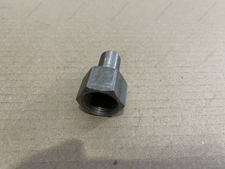 Фото 1 - штуцер блока цилиндров под щуп Д 245 (ММЗ) Минский Моторный Завод 245-1002323 Штуцер блока цилиндров под щуп Д 245 (ММЗ) Минский Моторный Завод 245-1002323 (фото 1)