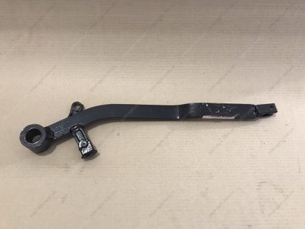 Фото 1 - рычаг педали сцепления МТЗ 80 (МТЗ) МТЗ (Беларусь) 70-1602015-Б Рычаг педали сцепления МТЗ 80 (МТЗ) МТЗ (Беларусь) 70-1602015-Б (фото 1)