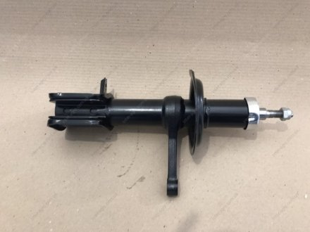 Амортизатор ВАЗ 2110 передний (стойка левая) (ОАТ-Скопин) Автоагрегатный Завод, г.Скопин (СААЗ) 21100-290540303 (фото 1)