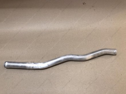 Фото 1 - труба перепускна розш. бачка (КАМАЗ) КамАЗ, Набережные Челны 5320-1311091-30 Труба перепускна розш. бачка (КАМАЗ) КамАЗ, Набережные Челны 5320-1311091-30 (фото 1)