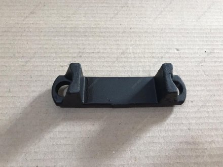 Фото 1 - накладка ушка передней рессоры 65115 (КАМАЗ) КамАЗ, Набережные Челны 65115-2902128 Накладка ушка передней рессоры 65115 (КАМАЗ) КамАЗ, Набережные Челны 65115-2902128 (фото 1)