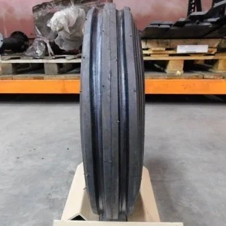 Шина с камерой без ободной ленты (Bostone) Н/в 4,00-12 6 нс CS105