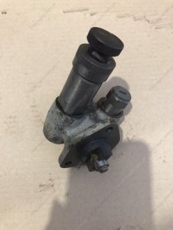 Фото 1 - насос топливной подкачки Д240, Д65 (77х95х128) (НЗТА) Ногинский Завод Топливной Аппаратуры УТН-3-1106010-01К Насос топливной подкачки Д240, Д65 (77х95х128) (НЗТА) Ногинский Завод Топливной Аппаратуры УТН-3-1106010-01К (фото 1)