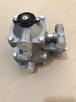 Клапан управления тормозами прицепа с 2-проводным приводом КАМАЗ, МАЗ RIDER RD 64221-3522010