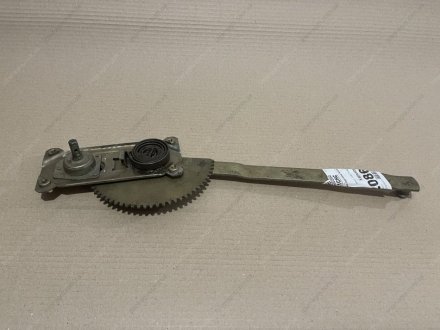 Фото 1 - стеклоподъемник ЗИЛ 130 двери левой Украина 130-6104011-А Стеклоподъемник ЗИЛ 130 двери левой Украина 130-6104011-А (фото 1)