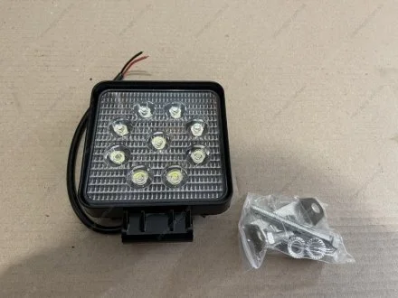 Фара LED додаткова 12/24V/27W (9 діодів*3W) (квадратна)106х106х47mm <> Tempest TP-9300