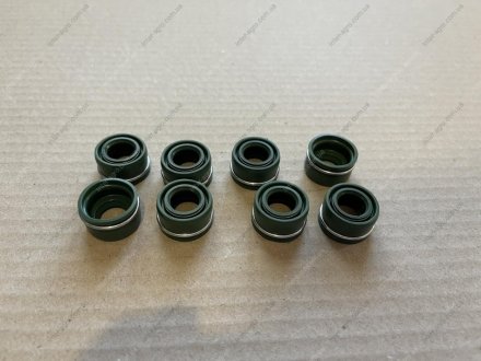 Сальник клапана МАЗ ЯМЗ (Фторкаучук зеленый, к-кт 8 шт) RIDER RD236-1007262 (фото 1)