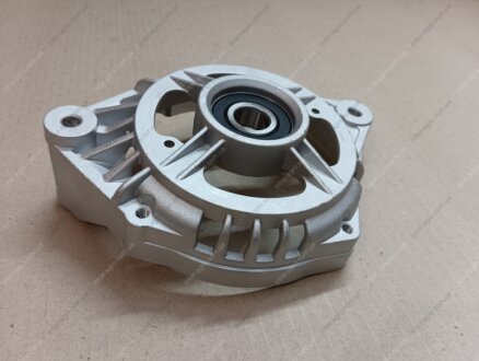 Крышка генератора ВАЗ 2110 передняя нов. обр. d 17мм DECARO 2110-3701400