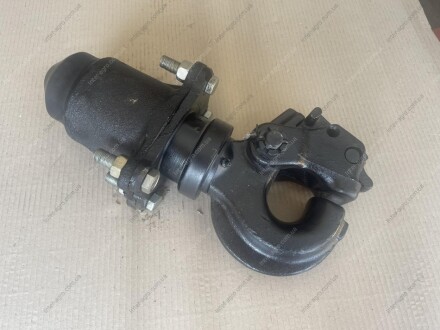 Прибор буксировочный КАМАЗ, ЗИЛ 130, 131 (фаркоп, 8 тн) в сборе с крюком (ХЗК) Украина 5320-2707237/214 (фото 1)