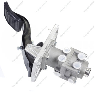 Фото 1 - кран тормозной 2-х секц. подпедальный, подводы на одну сторону, КАМАЗ, МАЗ, УРАЛ, ПАЗ (AC) S.I.L.A. 8099-3514108 Кран тормозной 2-х секц. подпедальный, подводы на одну сторону, КАМАЗ, МАЗ, УРАЛ, ПАЗ (AC) S.I.L.A. 8099-3514108 (фото 1)