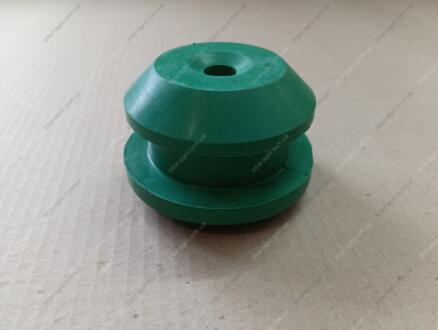 Фото 1 - подушка опоры двигателя КАМАЗ 53205, 4308, УРАЛ 4320 передней (каучук) нового образца DETALKA 53205-1001020 Подушка опоры двигателя КАМАЗ 53205, 4308, УРАЛ 4320 передней (каучук) нового образца DETALKA 53205-1001020 (фото 1)