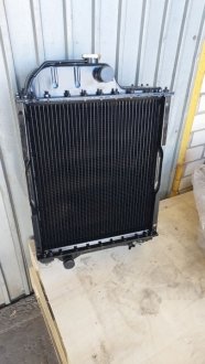 Радиатор водяного охлаждения МТЗ (5-ти рядный, латунный с металлическими бачками) JFD 70У-1301010 (фото 1)