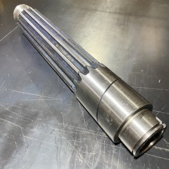 Вал промежуточный ЮМЗ (Z=14, L=454) 40-1701048 с втулкой JFD 40-1701048 СБ (фото 1)