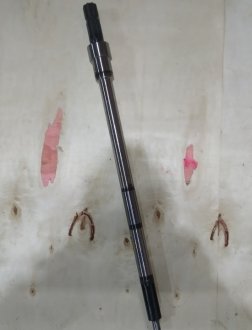 Фото 1 - вал відбору потужності ЮМЗ 8-ми шліцевий L=895 JFD 45-4202031 Вал відбору потужності ЮМЗ 8-ми шліцевий L=895 JFD 45-4202031 (фото 1)