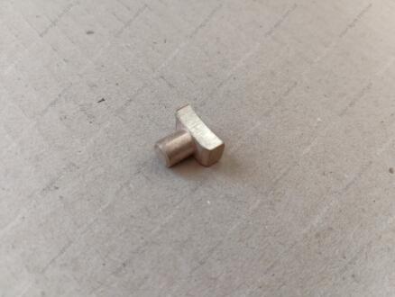 Сухарь вилки переключения передач ГАЗЕЛЬ, ГАЗ 3302 КПП DETALKA 3302-1702028