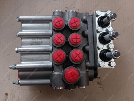 Фото 1 - гидрораспределитель (крышка М) RIDER Р80-4/4-222 Гидрораспределитель (крышка М) RIDER Р80-4/4-222 (фото 1)