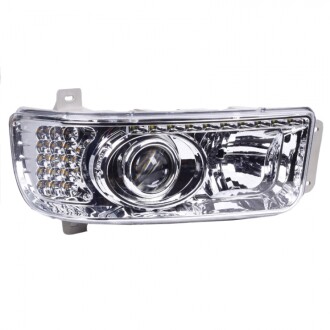 Фото 1 - фара главная (блок-фара) левая МАЗ Евро-3 с ходовыми огнями (DRL) S.I.L.A. 301.3775-01 Фара главная (блок-фара) левая МАЗ Евро-3 с ходовыми огнями (DRL) S.I.L.A. 301.3775-01 (фото 1)