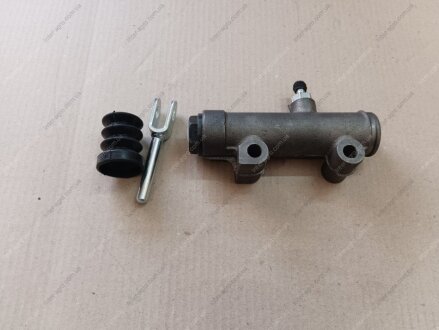 Фото 1 - цилиндр сцепления главный УРАЛ 4320, 5557, 5323 нового образца S.I.L.A. 6361-1602510 Цилиндр сцепления главный УРАЛ 4320, 5557, 5323 нового образца S.I.L.A. 6361-1602510 (фото 1)