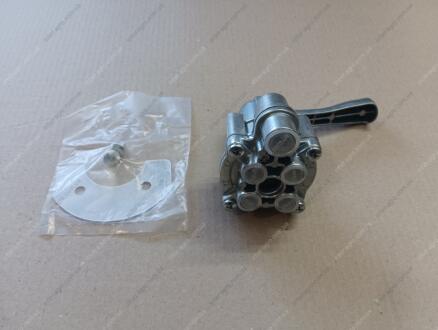 Кран ручного управления пневмоподвеской S.I.L.A. SL 11.463.032.020.0 (фото 1)