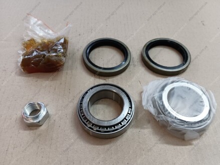 Ремкомплект ступиці ВАЗ 2121 NIVA (підшипники, сальники ПРЕМІУМ, гайка ПРЕМІУМ, мастило) DETALKA 2121-3103038Р