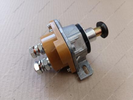 Вимикач ручної маси 24В, 50А, 3-х конт. МТЗ-80, 82 TIGEAR 1212.3737-05