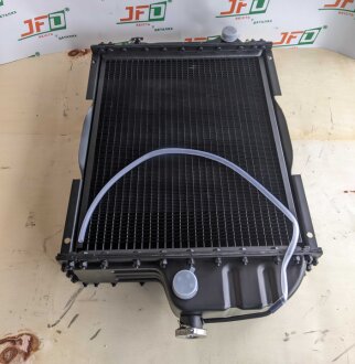 Радиатор МТЗ Д-240, 243 (4-х рядный, алюминиевый с металлическими AlZn бачками) JFD 70У-1301010-01 (А)