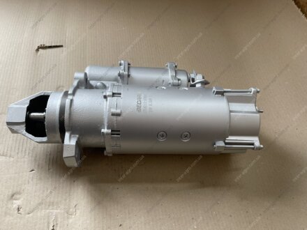 Стартер КАМАЗ, автобусы, спецтехника Z=10 редукторный 8,1 кВт, 24В DECARO СТ142В2-3708000